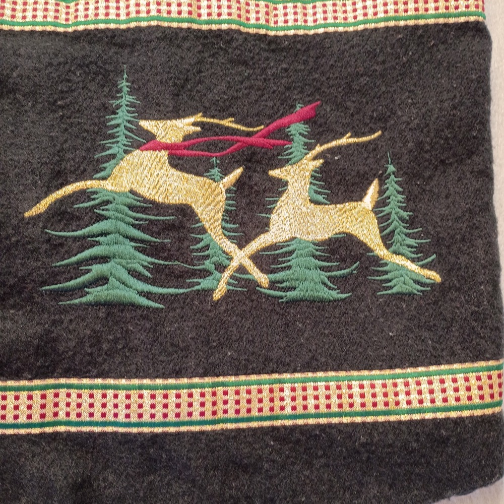 Karen‎ Scott Christmas Deer Vest Sz L Black Holiday Vest Pinecones Gold Accents - Picture 6 of 11